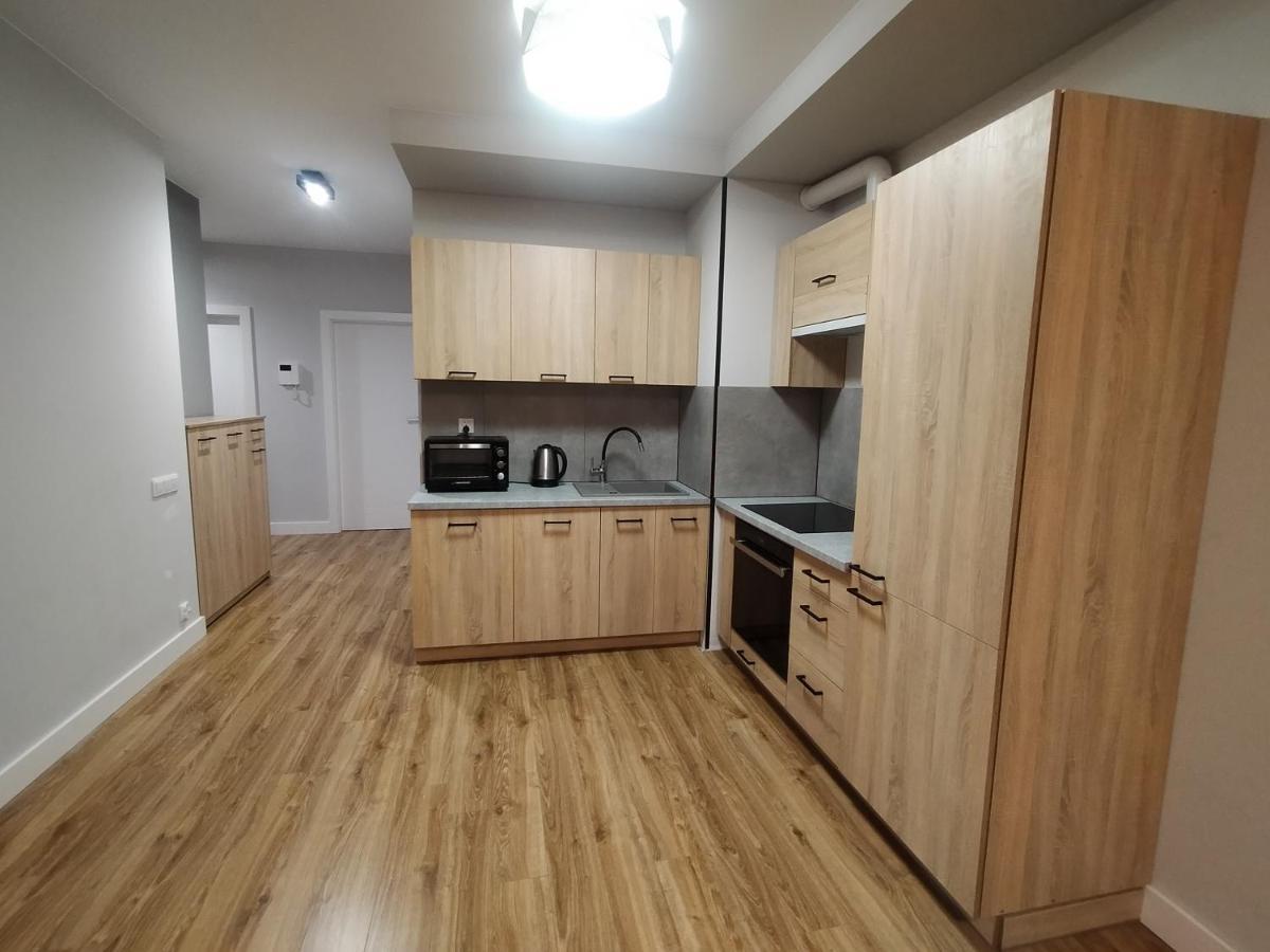 Fajny Apartament Z Parkingiem, Obok Metra. Варшава Екстер'єр фото