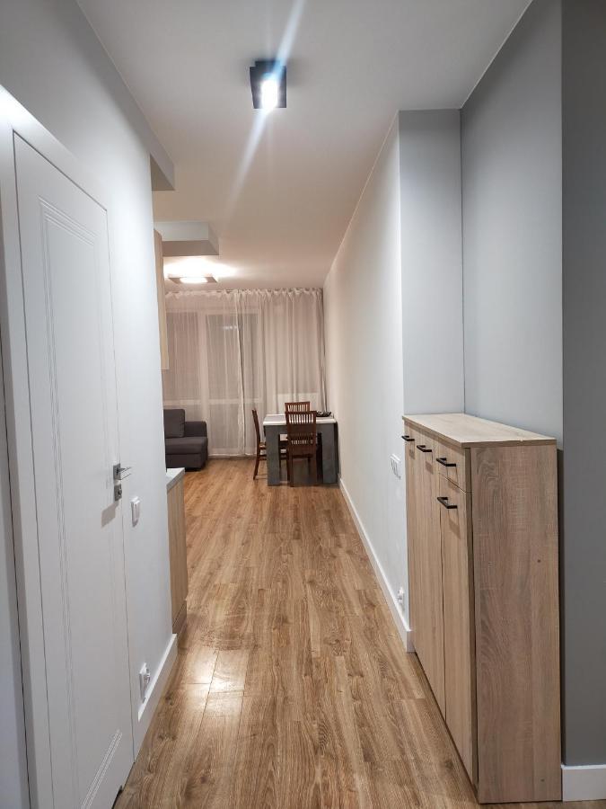 Fajny Apartament Z Parkingiem, Obok Metra. Варшава Екстер'єр фото