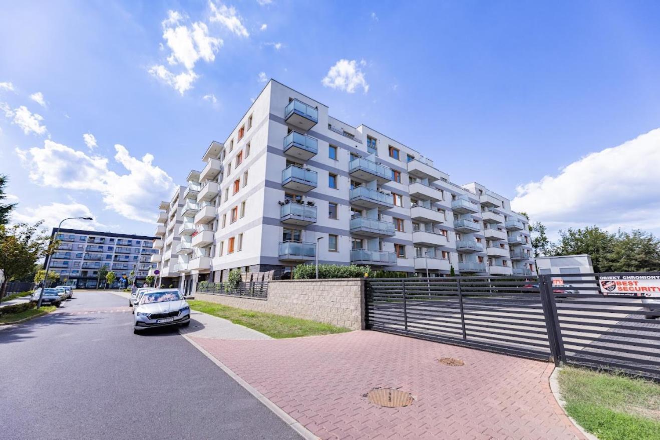 Fajny Apartament Z Parkingiem, Obok Metra. Варшава Екстер'єр фото