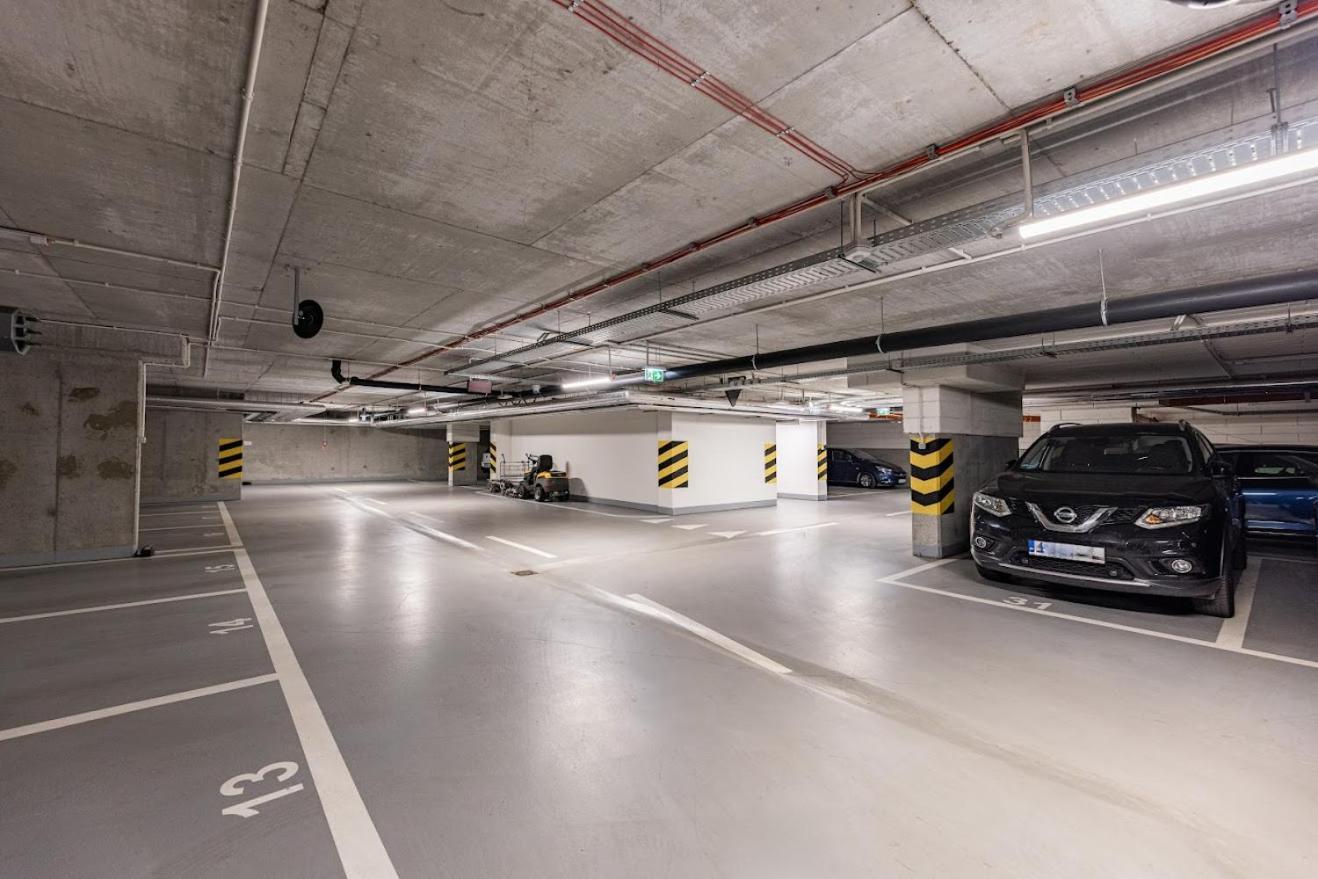 Fajny Apartament Z Parkingiem, Obok Metra. Варшава Екстер'єр фото