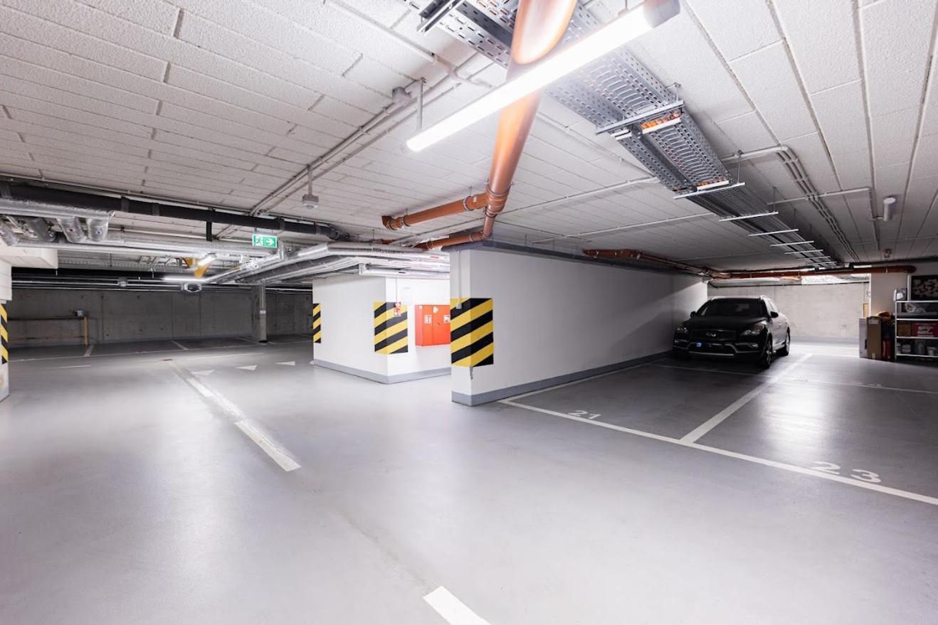 Fajny Apartament Z Parkingiem, Obok Metra. Варшава Екстер'єр фото
